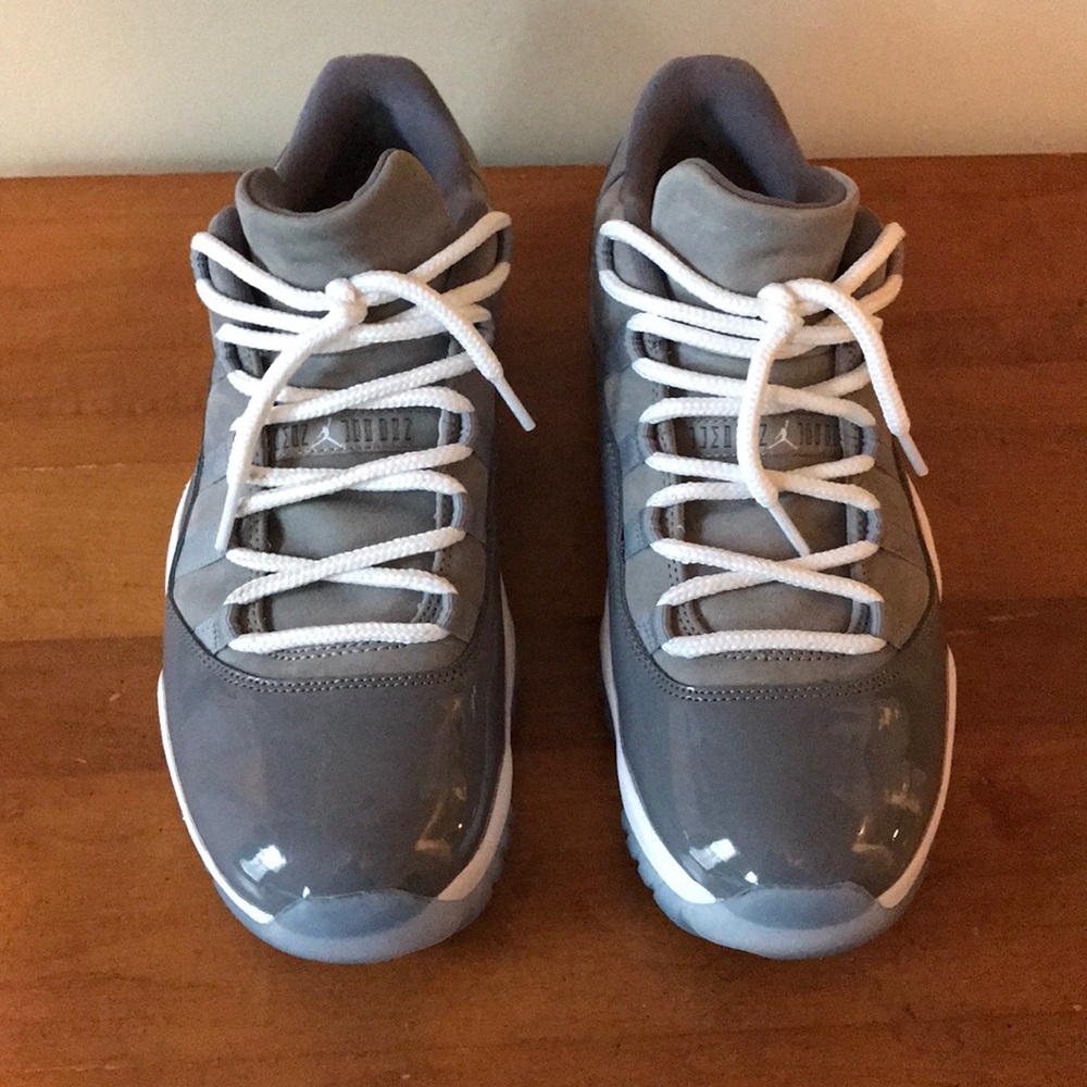 Nike cool gray 11s low